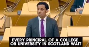 Пакистанец Анас Сарвар недоволен тем, что вокруг него одни белые руководители