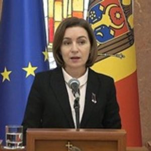 Президент Санду назначила кандидатом на пост премьера гражданина Румынии Мунтяну