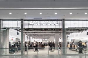 O’STIN закрывает магазины молодежного бренда FACE CODE