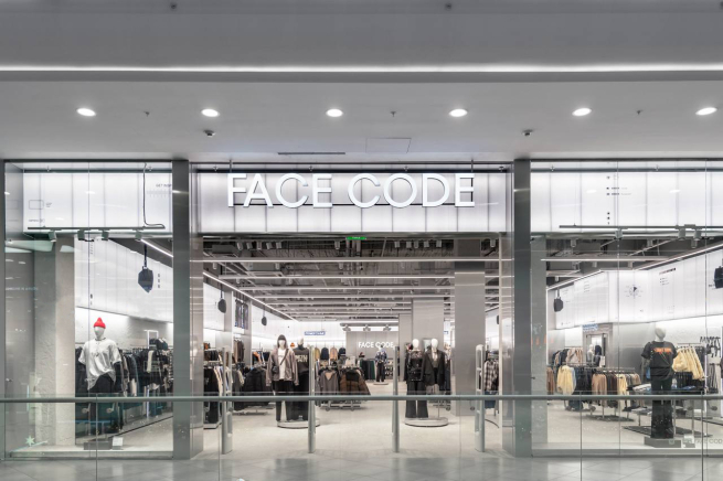 O’STIN закрывает магазины молодежного бренда FACE CODE