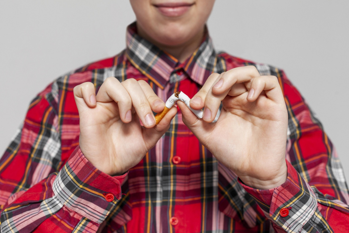 В Саратовской области расширили закон о запрете на доступ детей в табачные магазины