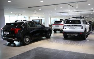 Минпромторг: за 10 месяцев продажи новых автомобилей снизились на 22%