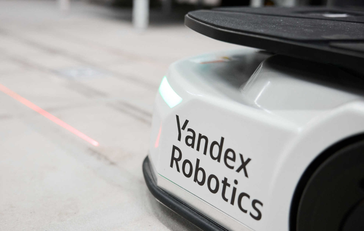 «Яндекс» и Минпромторг разработали первые стандарты для внедрения роботов на предприятиях