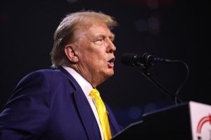 В США консерваторы опасаются, что президентство Трампа становится милитаристским