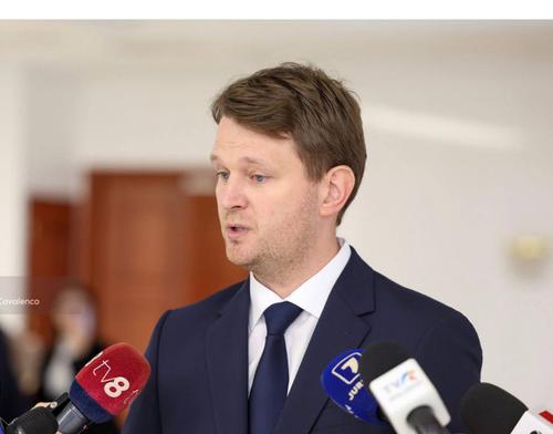 Молдавия будет платить долг за вывод миллиарда долларов из банков 15 лет