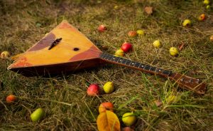 «Музторг» фиксирует двукратный рост продаж балалаек