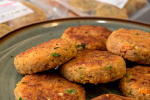 Роскачество обнаружило ДНК курицы в растительных котлетах