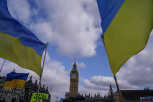 Британский чиновник присоединился к банде украинских головорезов