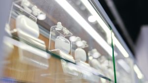 Продажи наушников и гарнитур в 2025 году стали рекордными за последние пять лет