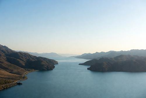 Иран минирует Ормузский пролив