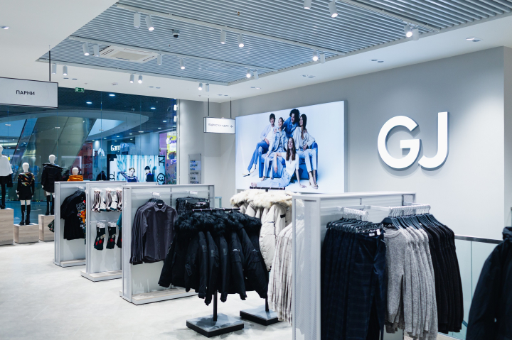 «Глория Джинс» может на четверть сократить количество своих магазинов