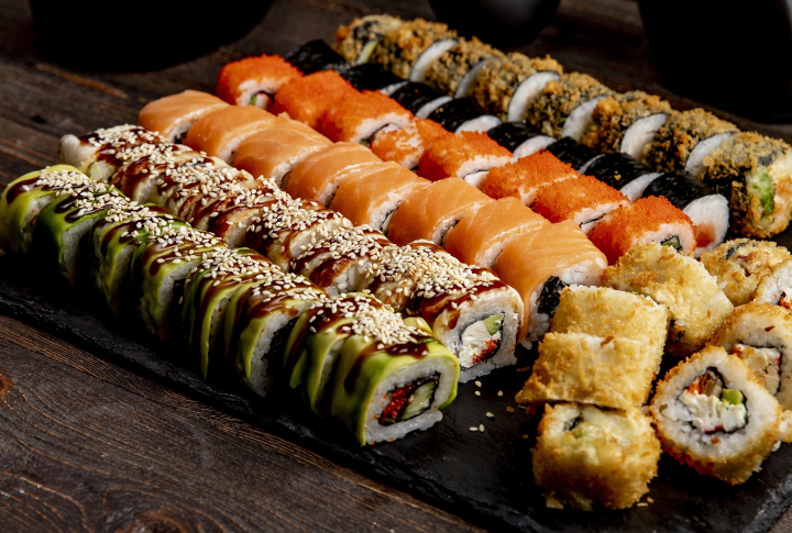 Мужчины стали чаще заказывать суши и роллы