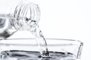 Сырьевая база для производства нелегального алкоголя сократилась в 17 раз