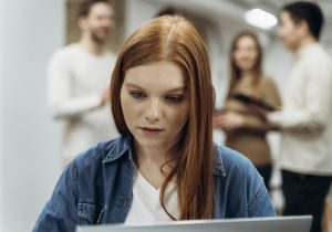 ВЦИОМ: 30% молодых работников хотят сменить работу