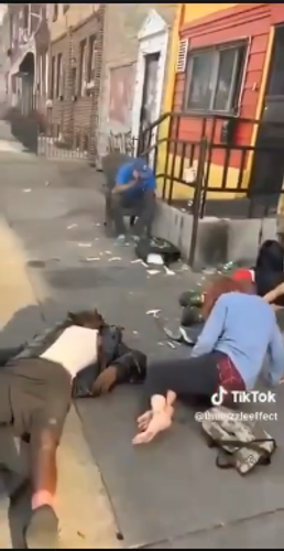 Военный бюджет США бьёт рекорды, пока нищета и суициды в стране растут