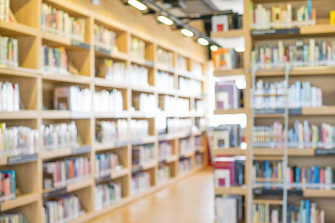 Оборот книжного рынка вырос, но посещаемость магазинов падает