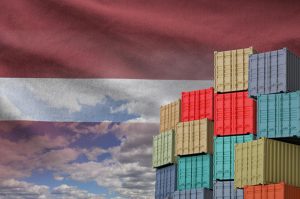 Латвия ввела запрет на импорт ряда товаров из России и Белоруссии