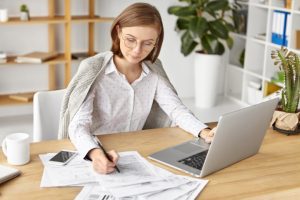 ФТС напомнила о необходимости подачи отчётности по условно выпущенным товарам